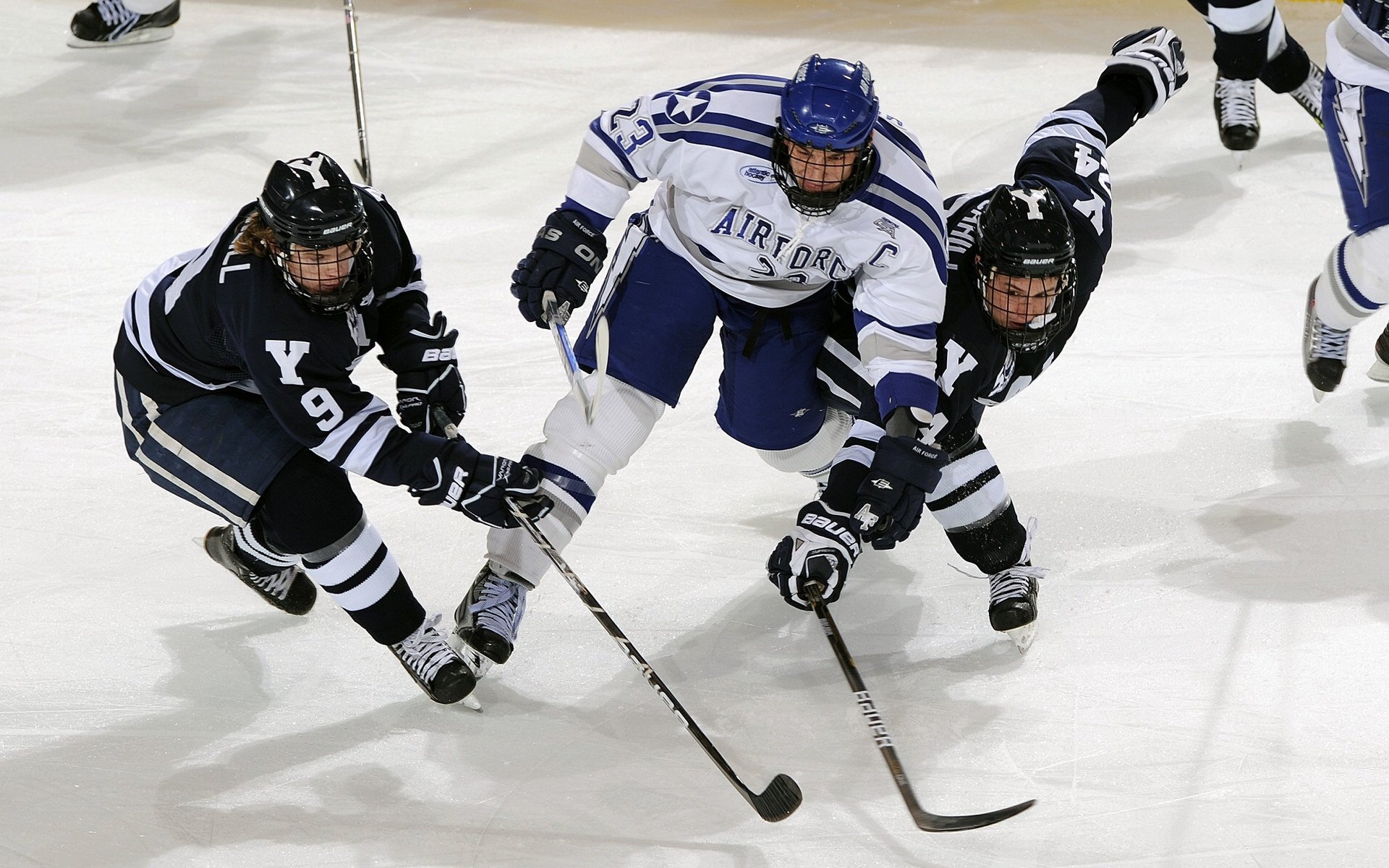 暗夜极速,米切尔在F1街道赛的进攻端统治之夜