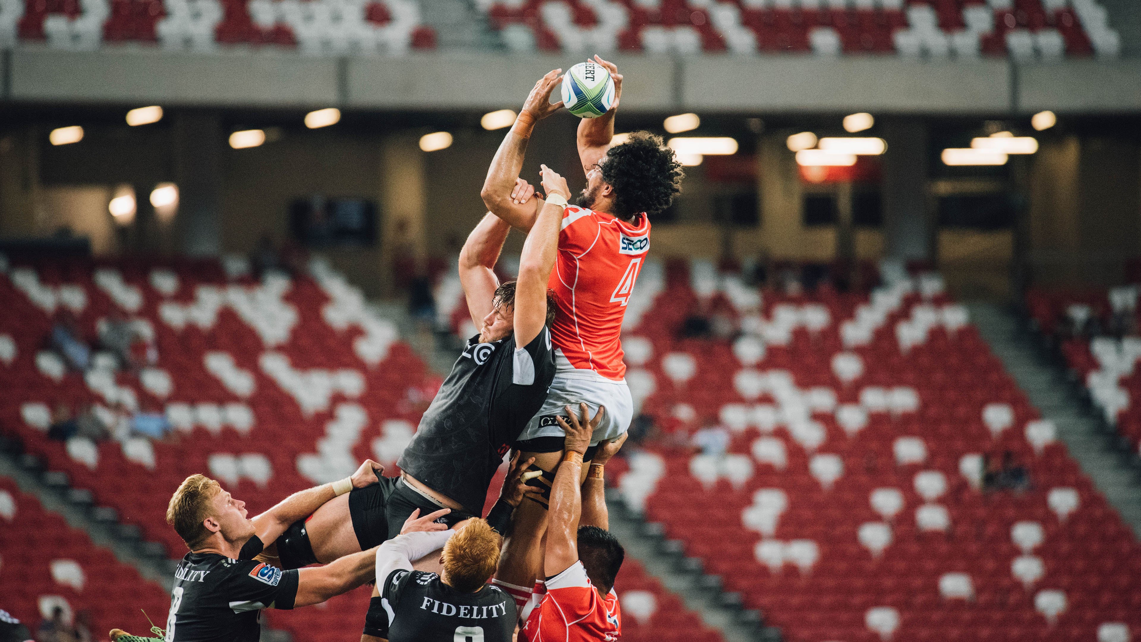 门神跨界，当库尔图瓦的名字照亮NBA总决赛之夜